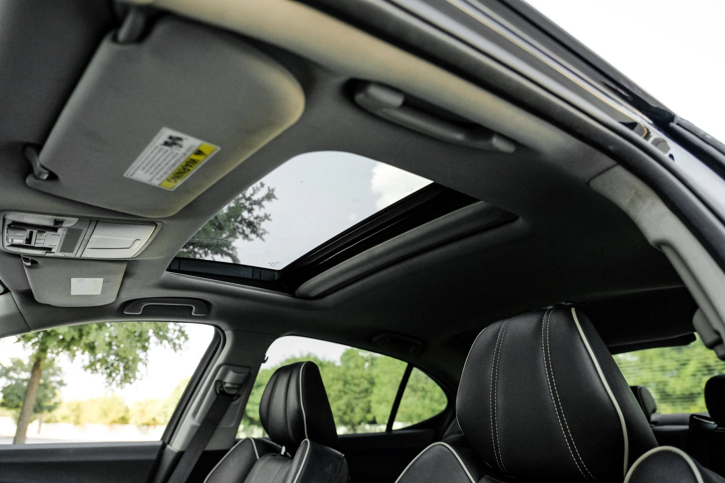Used 2019 Acura TLX w/ Technology Package FWD image 5