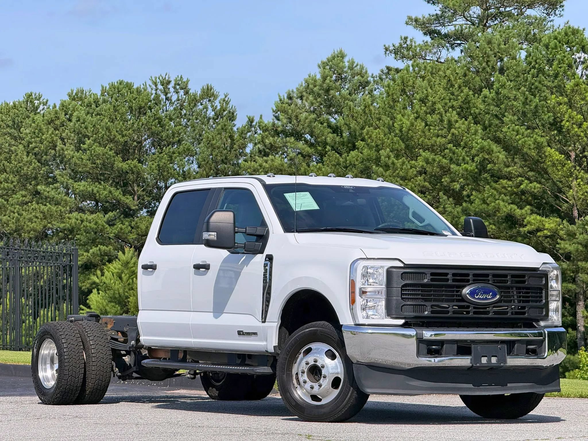 Used 2024 Ford F350 XL w/ XL Chrome Package AWD/4WD image 5