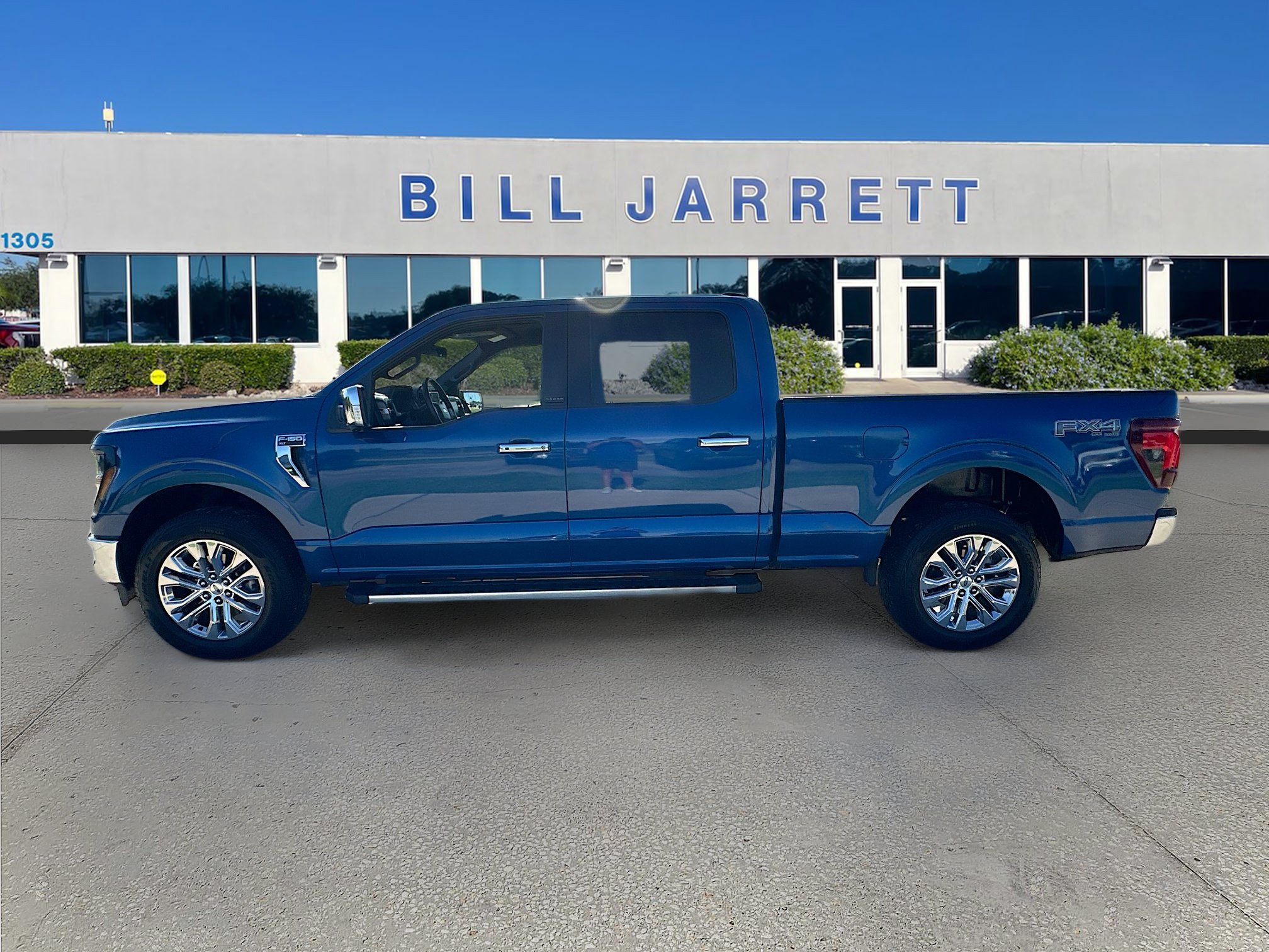 Certified 2025 Ford F150 XLT w/ Equipment Group 303A High AWD/4WD image 4