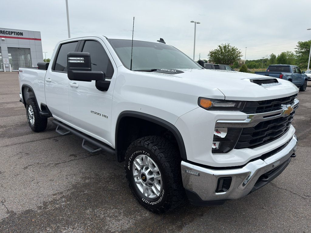 Used 2024 Chevrolet Silverado 2500 LT w/ All Star Edition AWD/4WD image 8