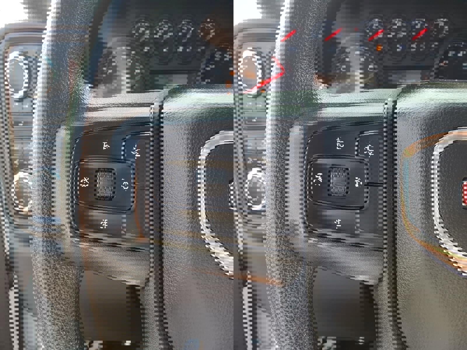 Used 2024 GMC Sierra 2500 Pro w/ Convenience Package image 8