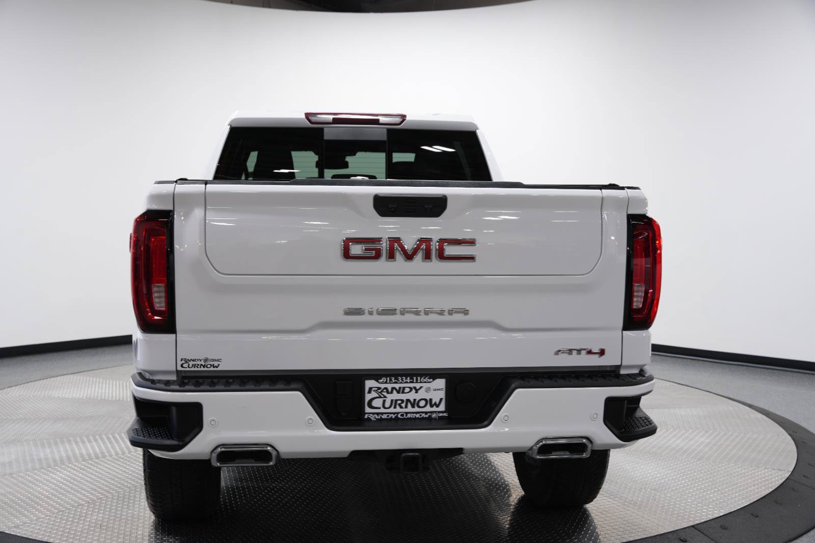 Used 2025 GMC Sierra 1500 AT4 w/ AT4 Premium Package AWD/4WD image 7