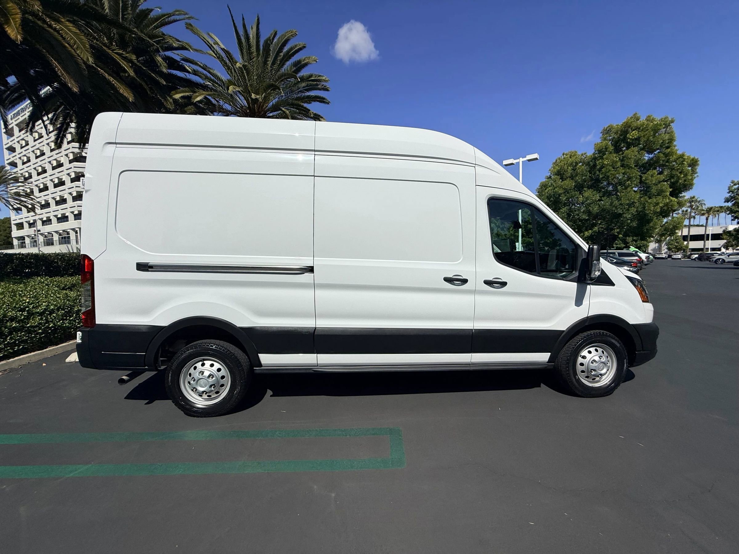 Used 2023 Ford Transit 350 148 High Roof AWD image 6