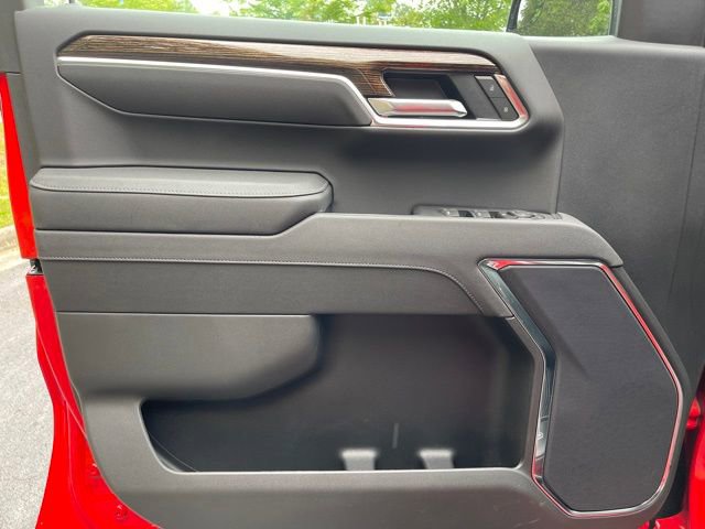 New 2025 GMC Sierra 1500 Elevation image 16