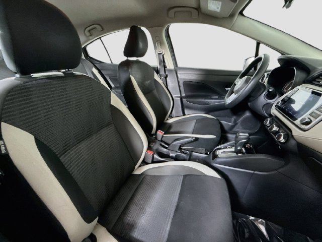Used 2021 Nissan Versa SV FWD image 28