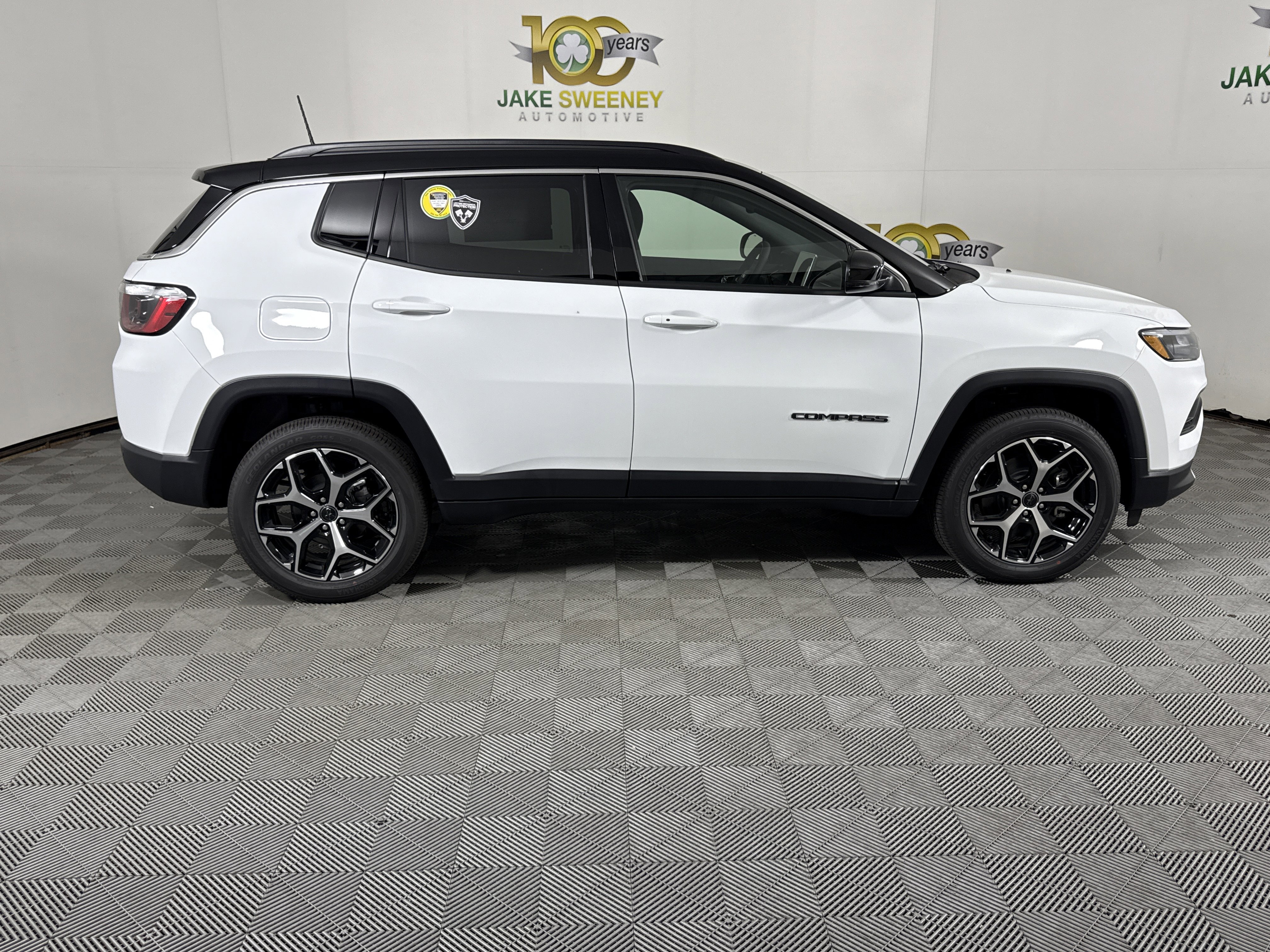 New 2026 Jeep Compass Limited image 8