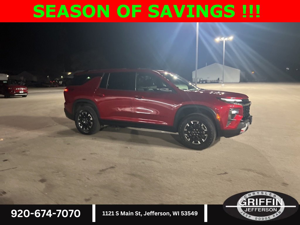 Used 2024 Chevrolet Traverse Z71 w/ Enhanced Driving Package image 8