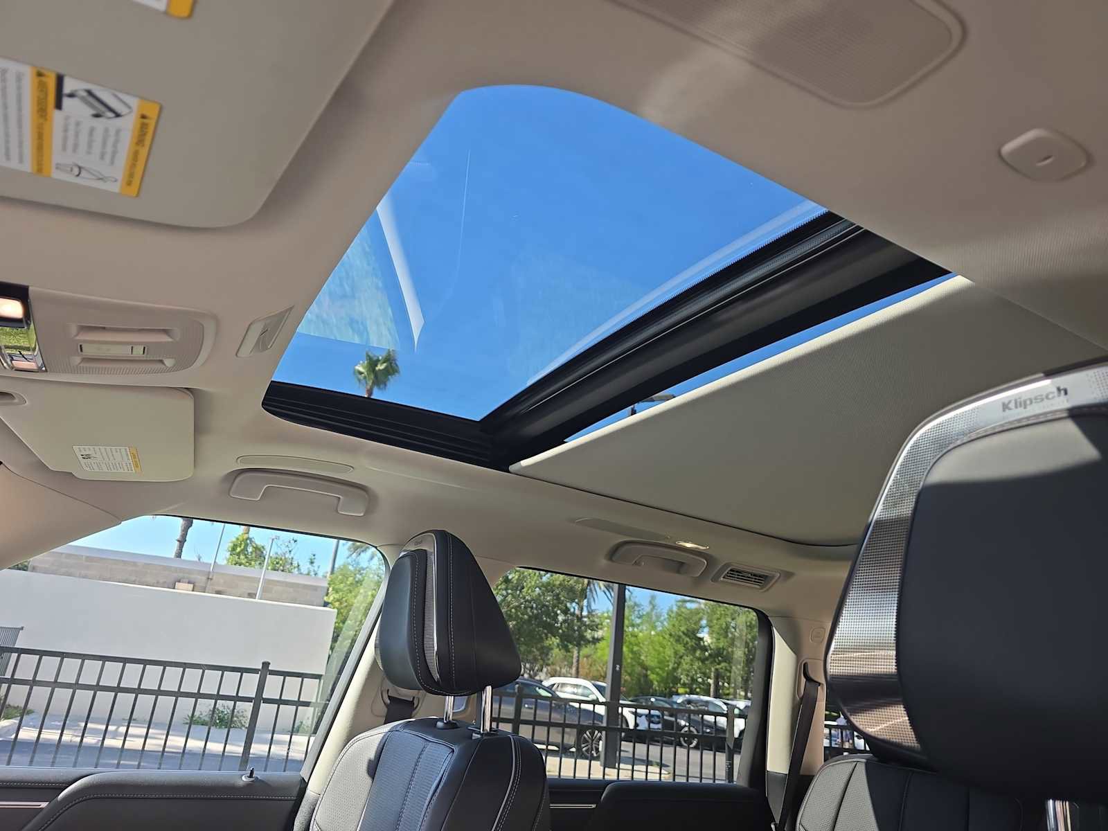 Certified 2025 INFINITI QX80 Sensory image 23