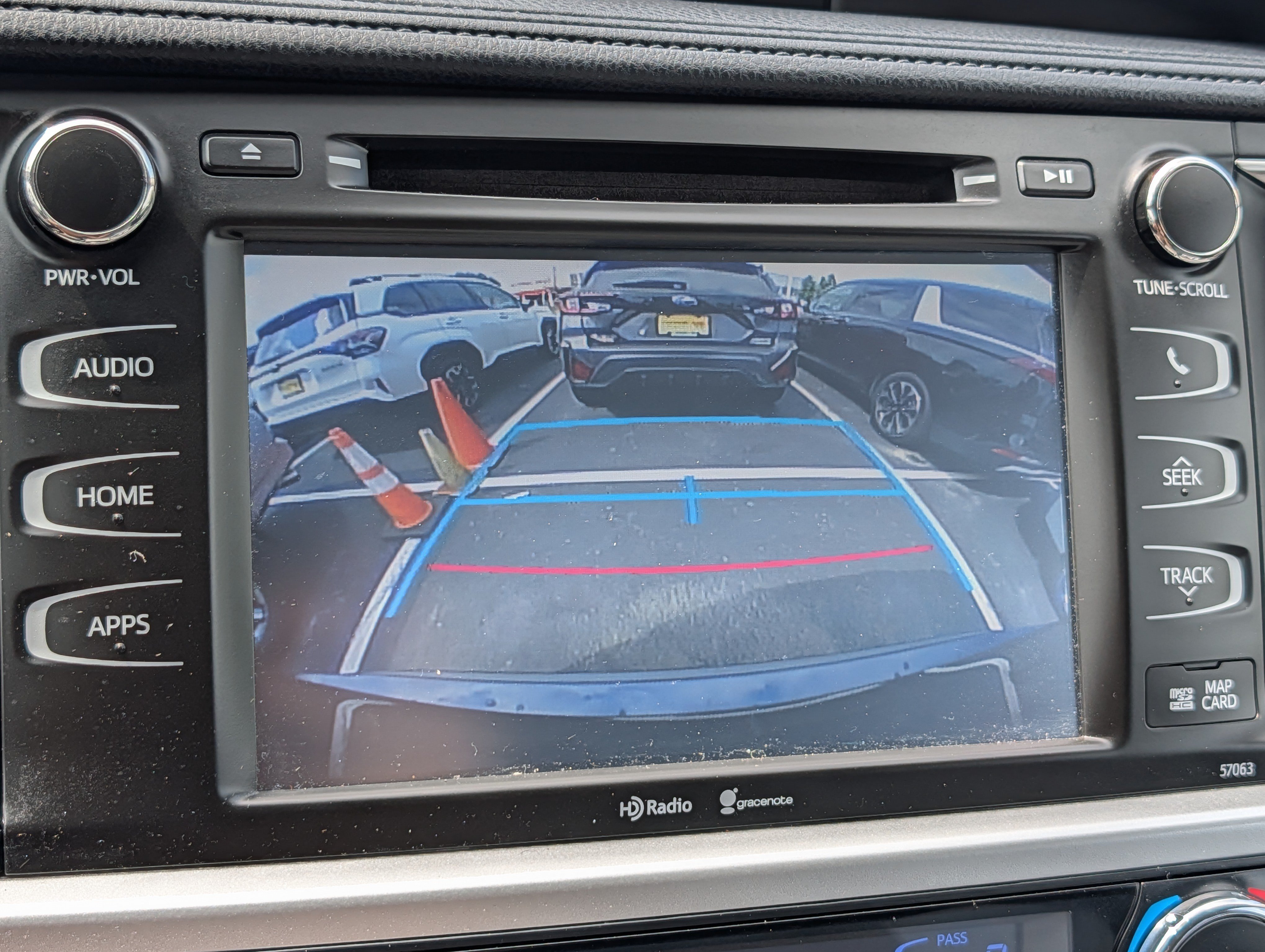 Used 2015 Toyota Highlander XLE AWD/4WD image 27