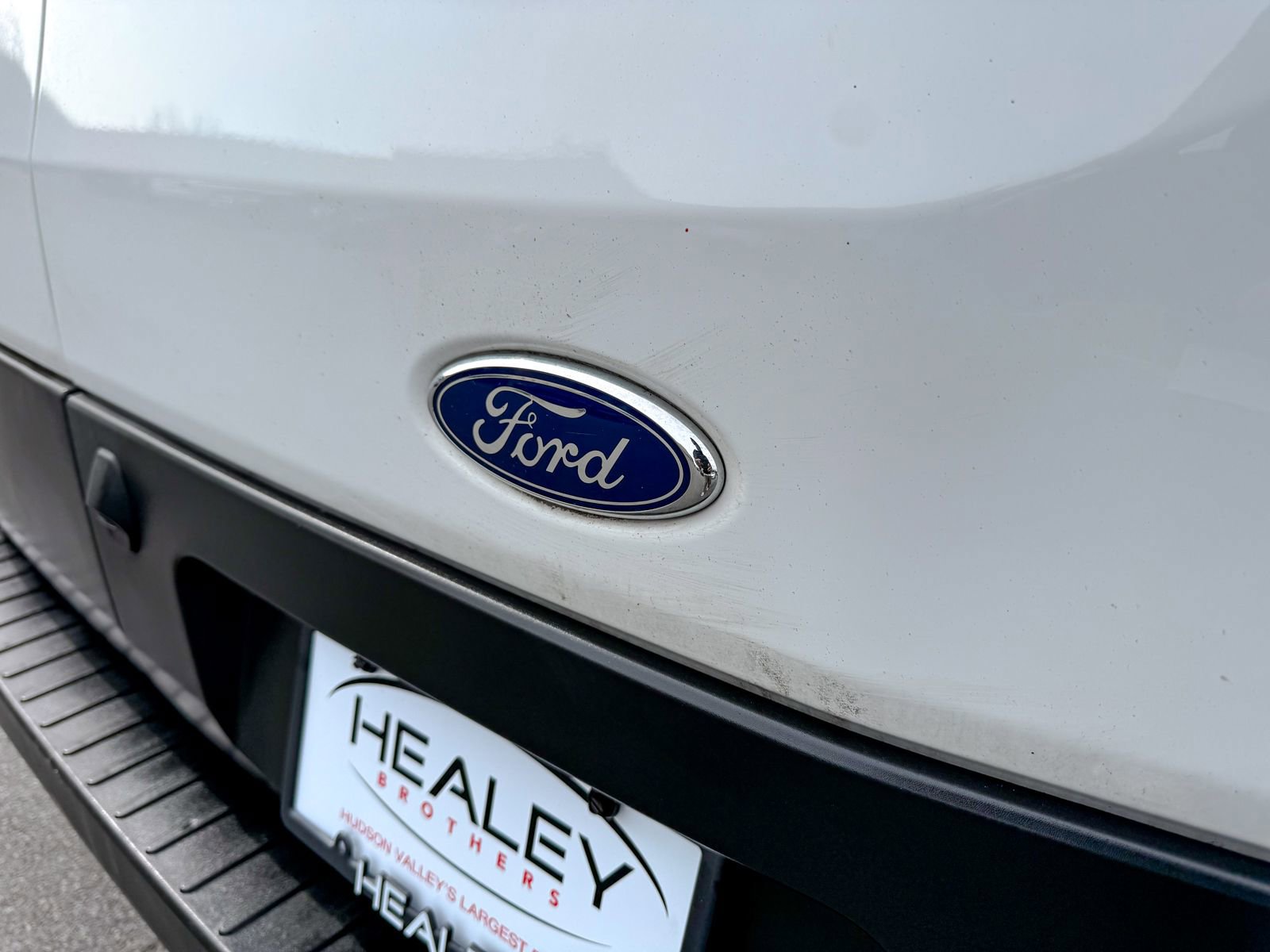 Used 2023 Ford Transit 350 XLT image 6