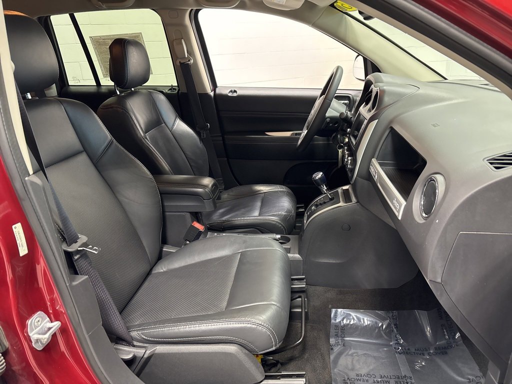 Used 2015 Jeep Compass Limited image 10