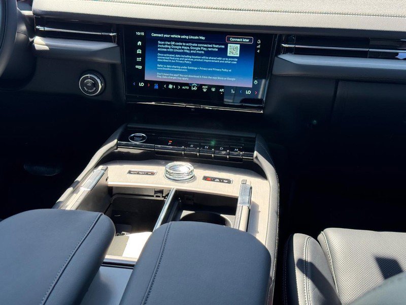 New 2025 Lincoln Navigator Reserve w/ Jet Appearance Package image 18