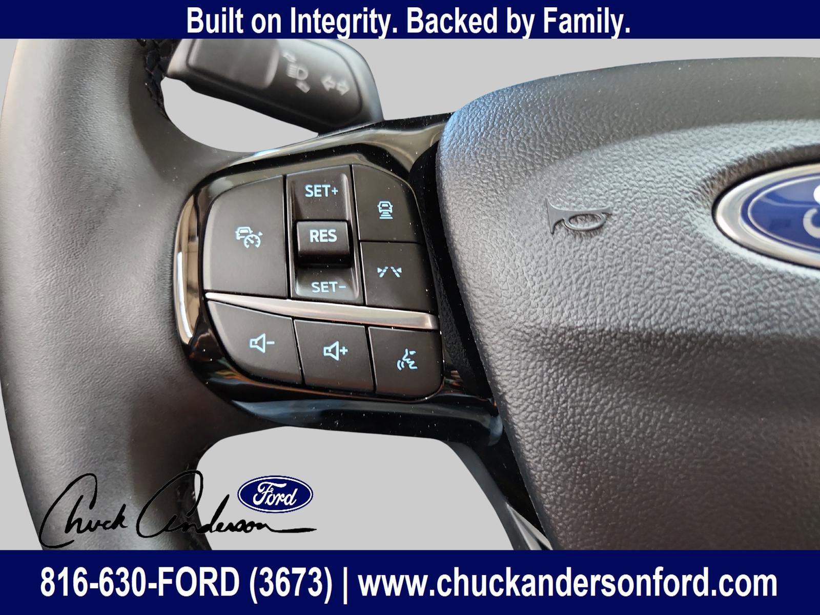 New 2025 Ford Escape Active w/ Active Premium Tech Pack image 24