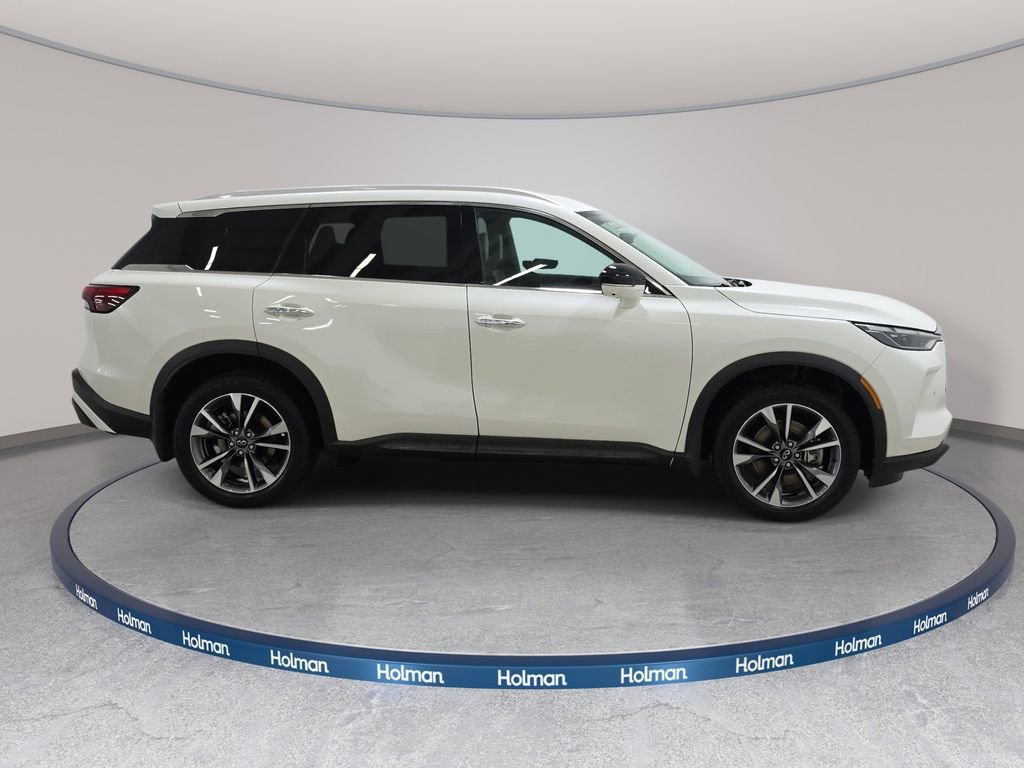 Certified 2023 INFINITI QX60 Luxe AWD/4WD image 4