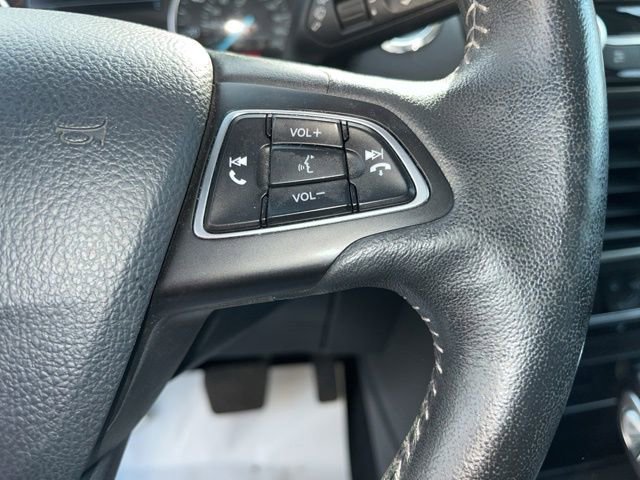 Used 2020 Ford EcoSport SES image 24