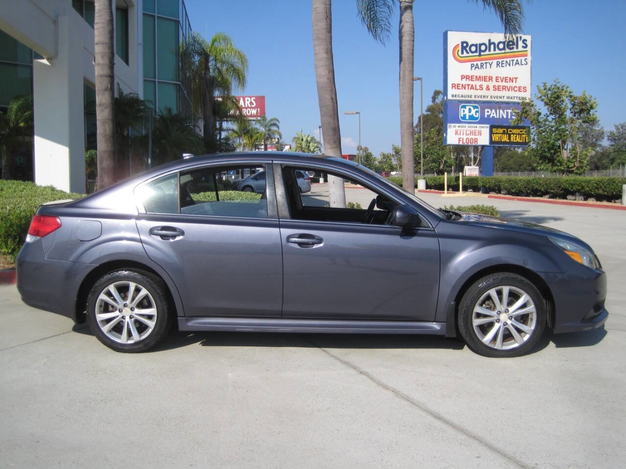 Used 2014 Subaru Legacy 2.5i Premium image 9