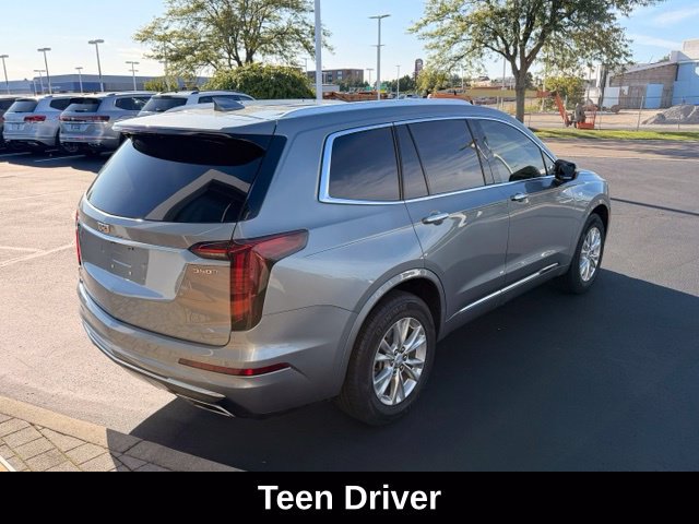 Used 2023 Cadillac XT6 Luxury AWD/4WD image 3