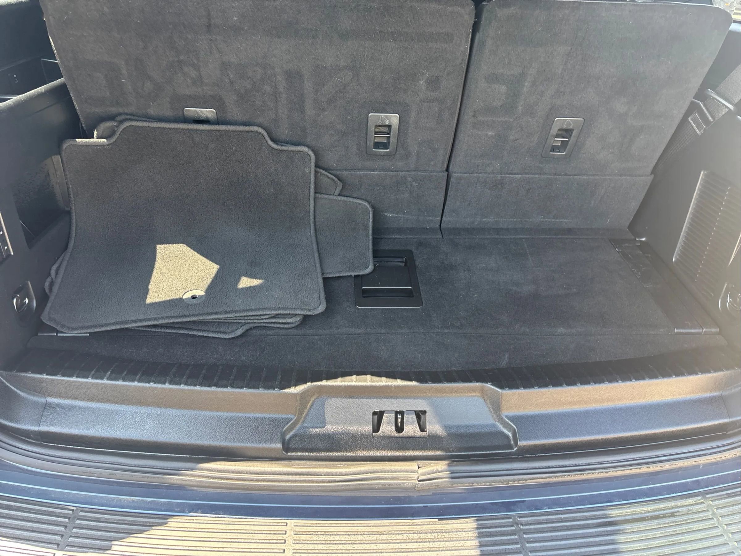 Used 2020 Ford Expedition Limited w/ Equipment Group 301A image 16