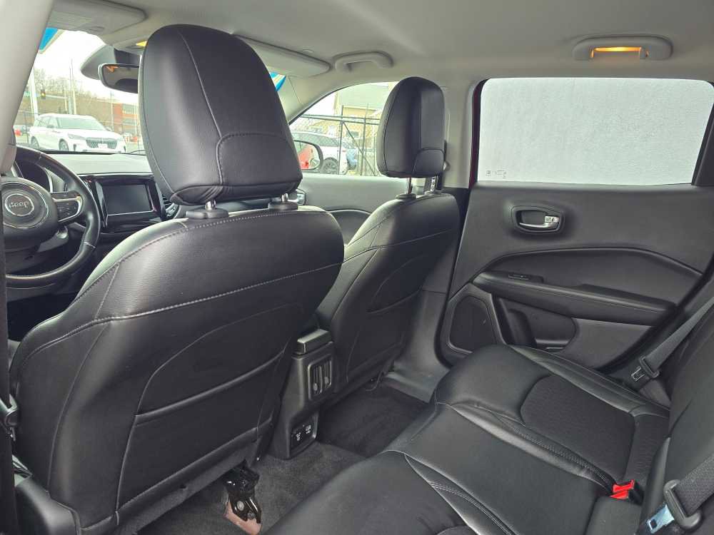 Used 2018 Jeep Compass Latitude w/ Popular Equipment Group image 20