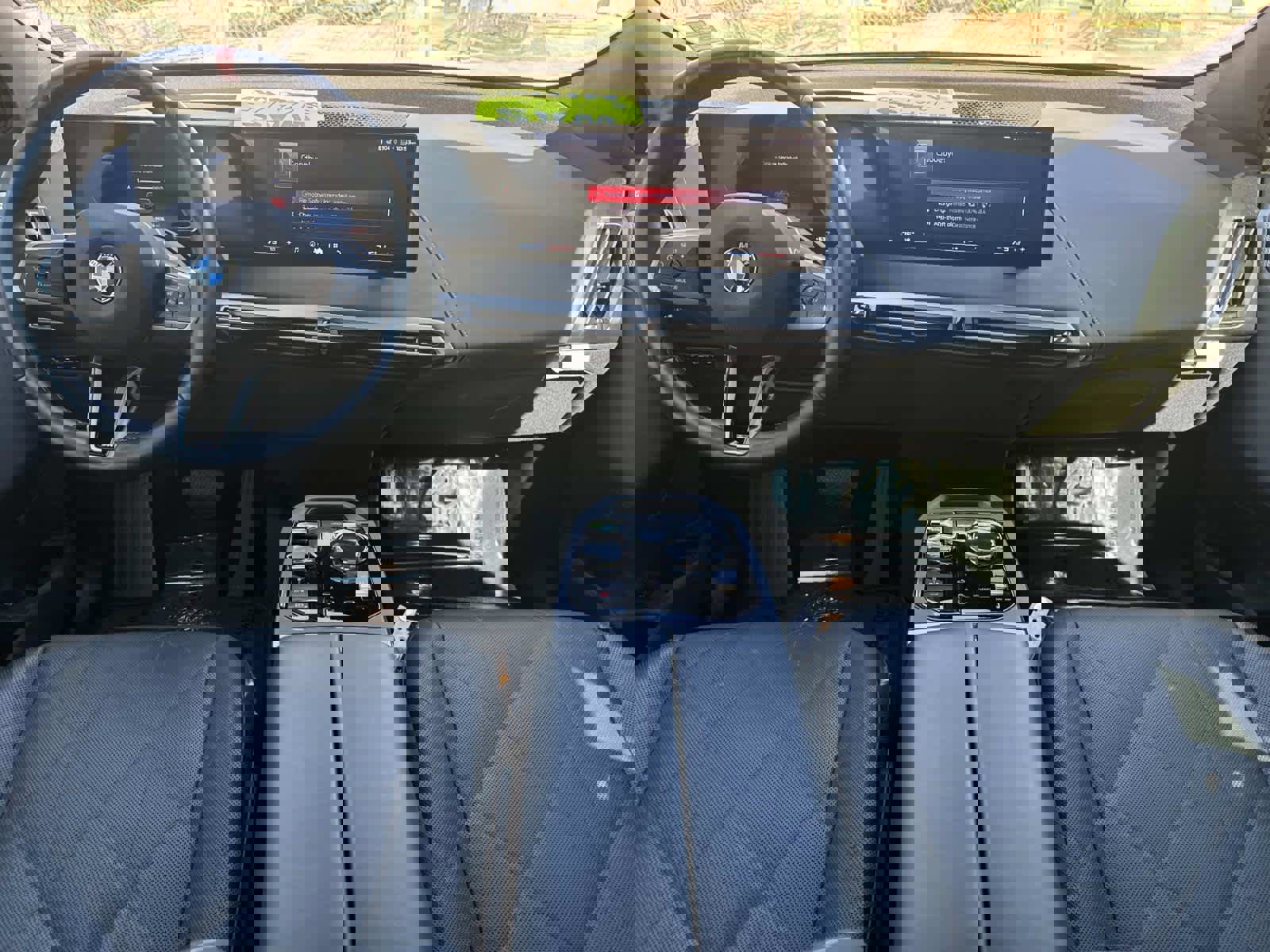 Used 2025 BMW iX M60 image 15