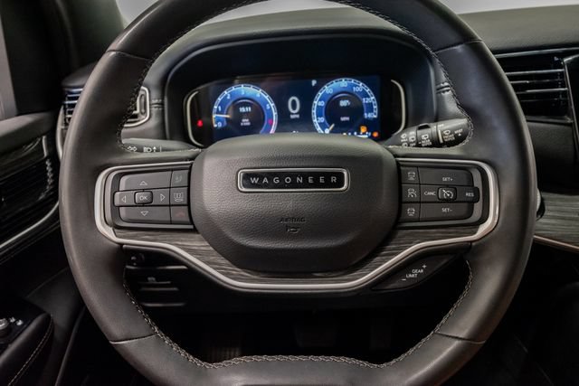 Certified 2022 Jeep Wagoneer Series II AWD/4WD image 16