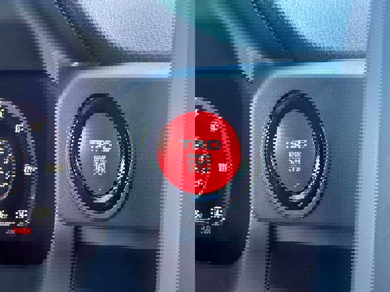 New 2025 Toyota Tacoma TRD Off-Road image 20