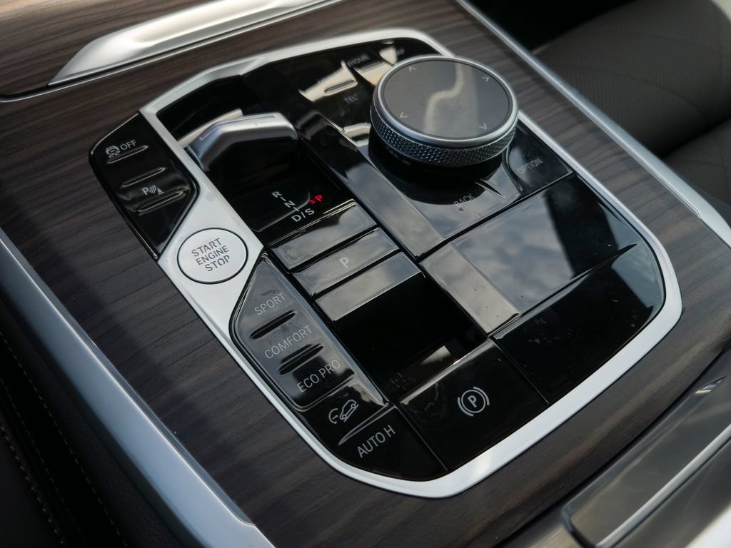 New 2026 BMW X5 xDrive40i AWD/4WD image 8