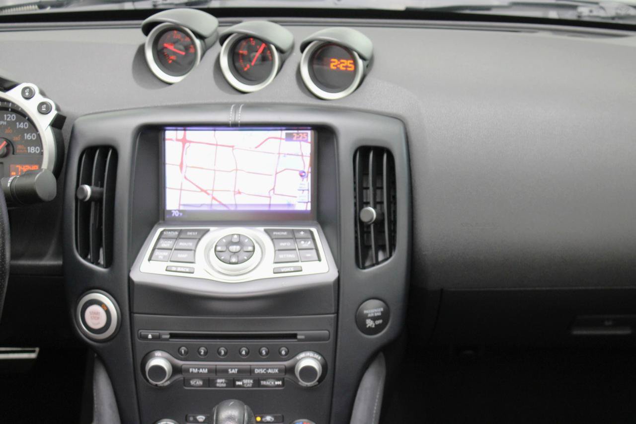 Used 2010 Nissan 370Z Touring w/ Sport Pkg RWD image 53