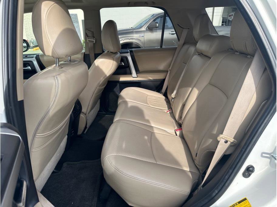 Used 2015 Toyota 4Runner Limited image 27
