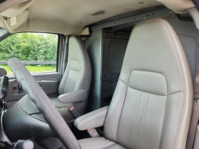 Used 2013 Chevrolet Express 3500 Extended RWD image 19