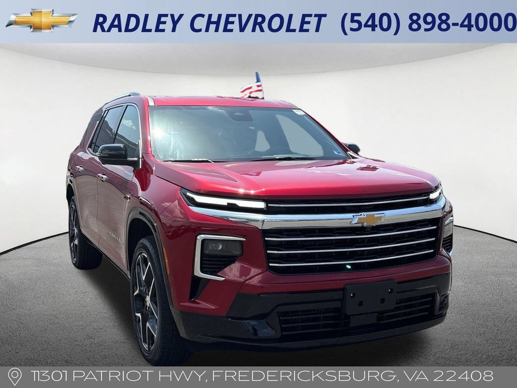 Used 2025 Chevrolet Traverse High Country w/ LPO, Floor Liner Package AWD/4WD image 22