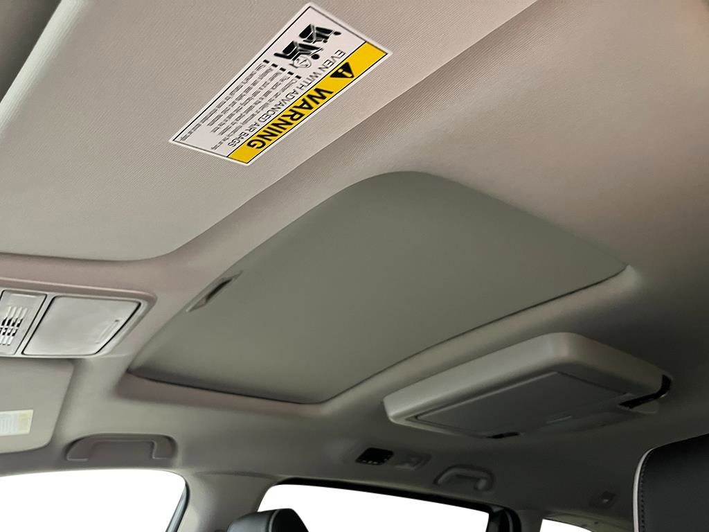 New 2026 Honda Odyssey Touring image 18