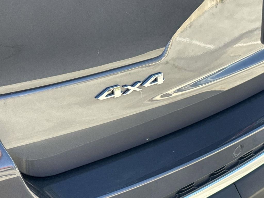 Used 2023 Jeep Grand Cherokee L Laredo AWD/4WD image 6