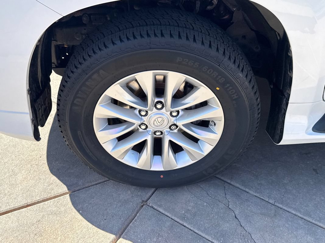 Used 2018 Lexus GX 460 Premium w/ Premium Package AWD/4WD image 12