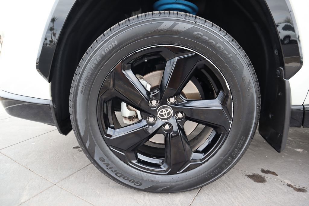 Used 2021 Toyota RAV4 XSE image 29