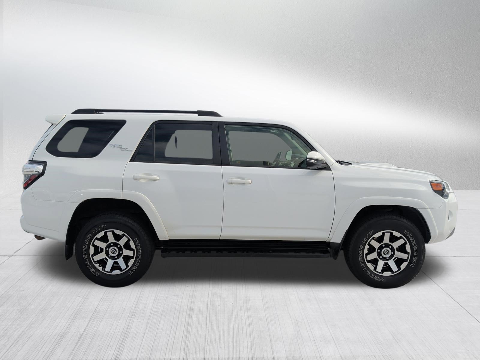 Certified 2020 Toyota 4Runner TRD Off-Road Premium AWD/4WD image 8