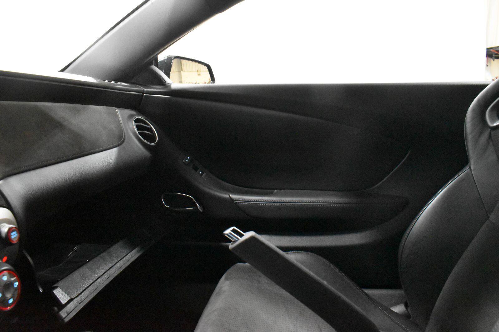 Used 2015 Chevrolet Camaro Z/28 RWD image 13
