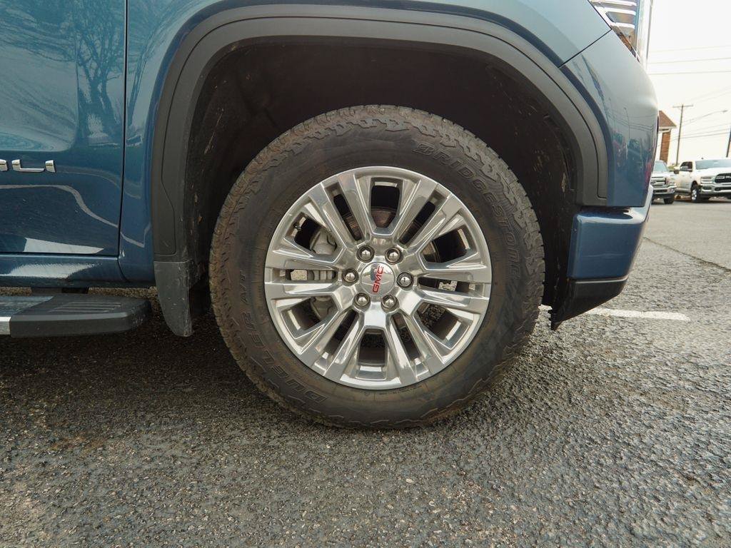 Used 2024 GMC Sierra 1500 Denali AWD/4WD image 12