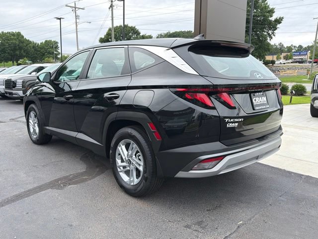 Certified 2025 Hyundai Tucson SE FWD image 6