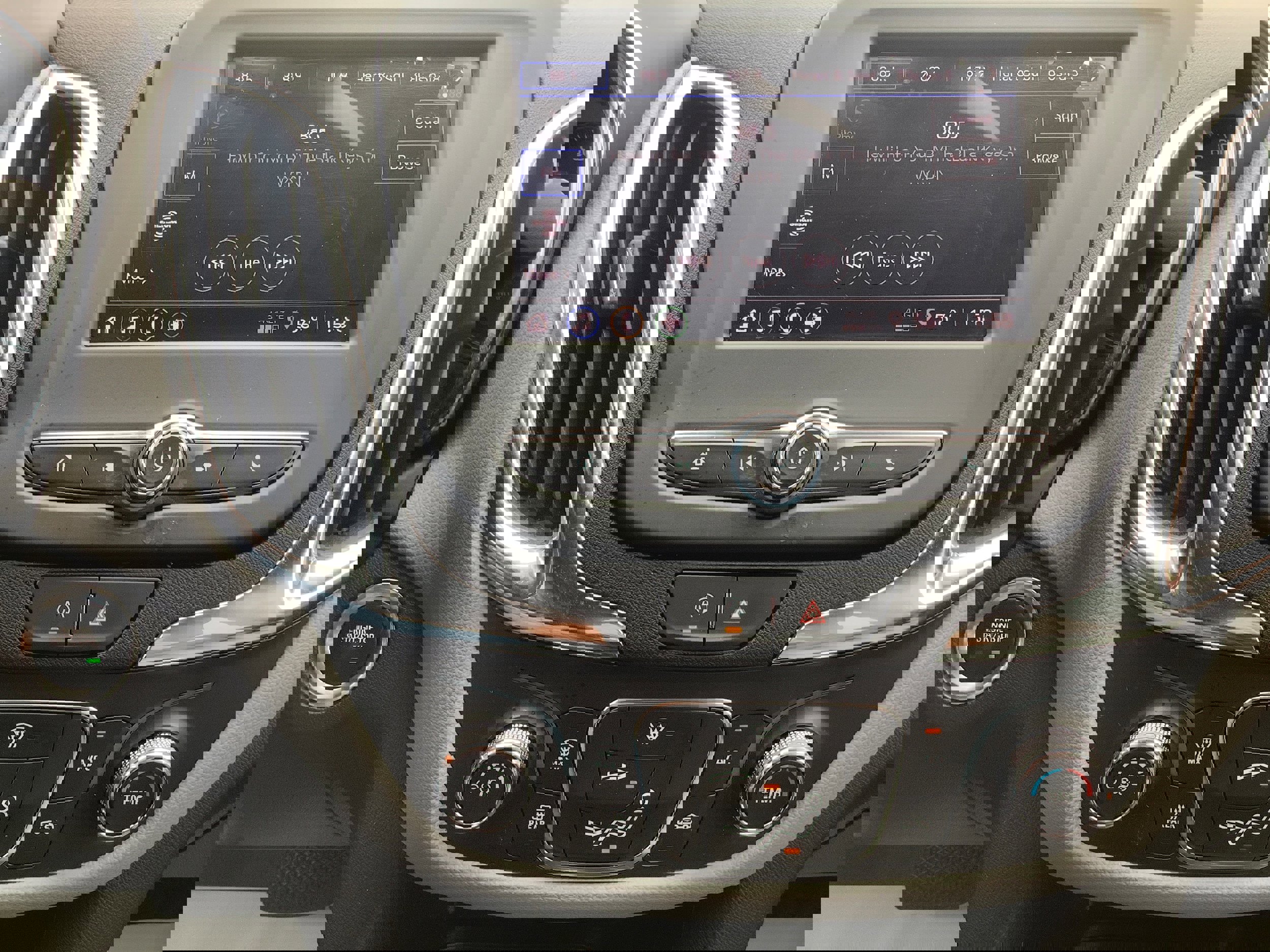 Used 2024 Chevrolet Equinox LS w/ LS Convenience Package image 18