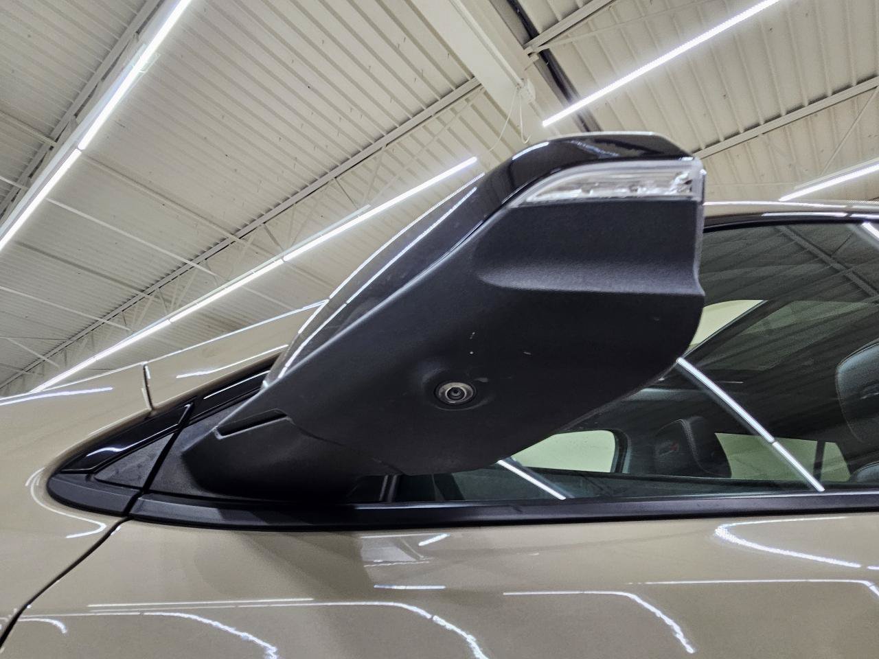 Used 2022 GMC Terrain AT4 w/ Tech Package AWD/4WD image 11