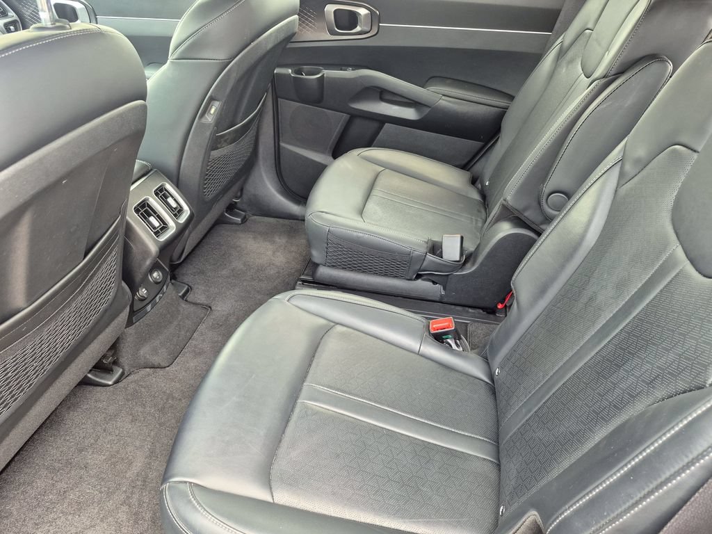 Certified 2023 Kia Sorento EX AWD/4WD image 14