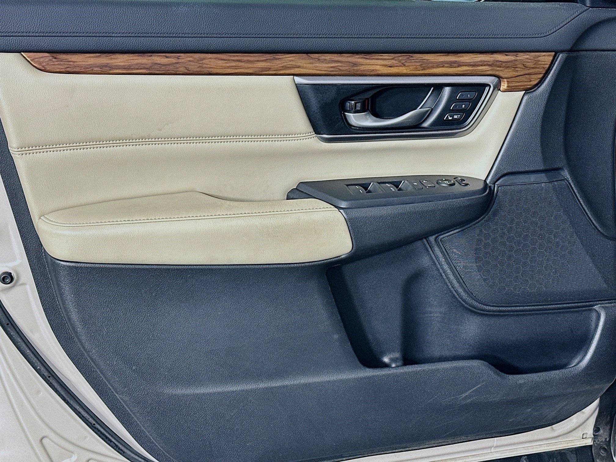 Used 2018 Honda CR-V EX-L image 19