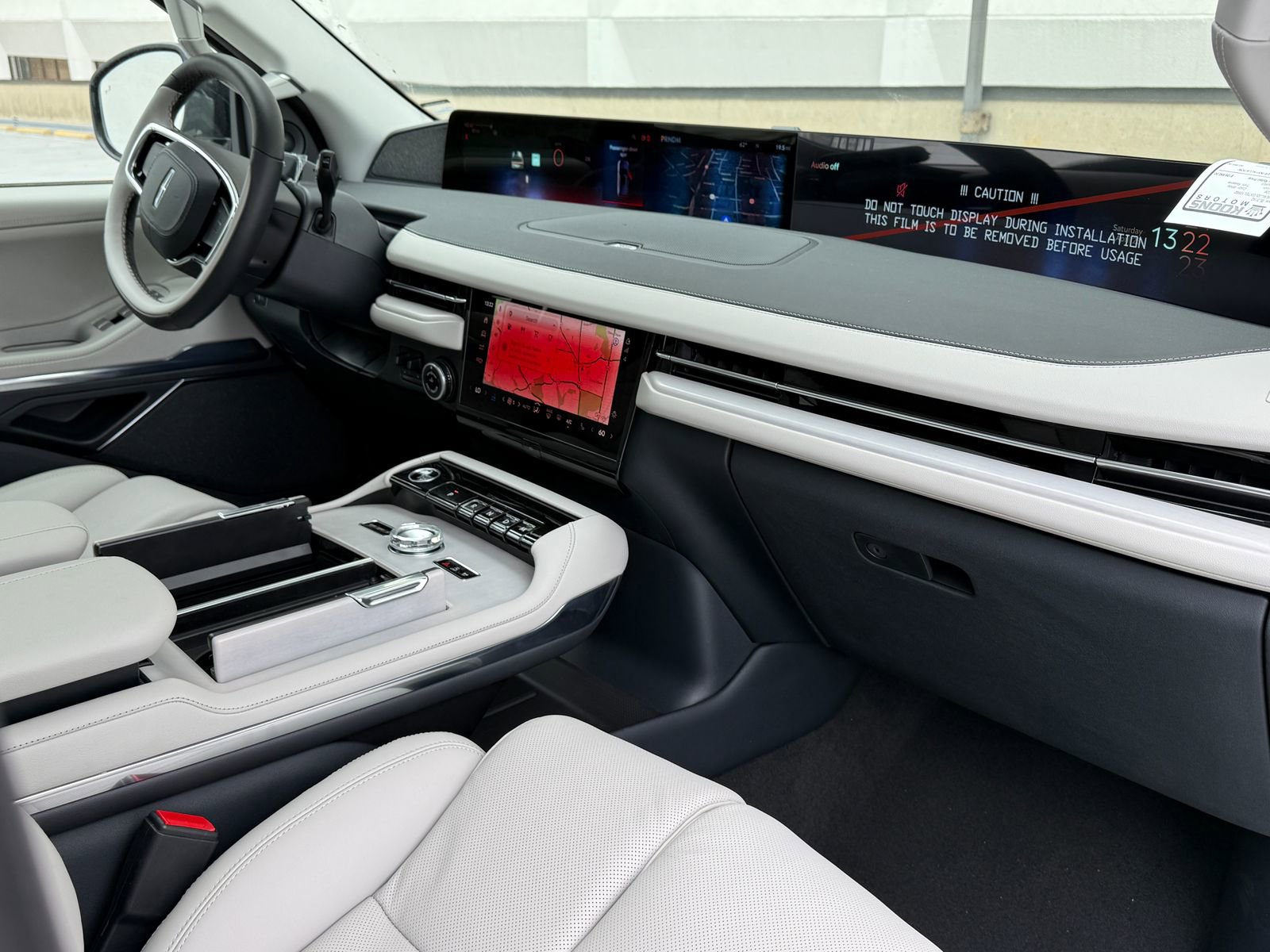 New 2026 Lincoln Navigator Reserve AWD/4WD image 8