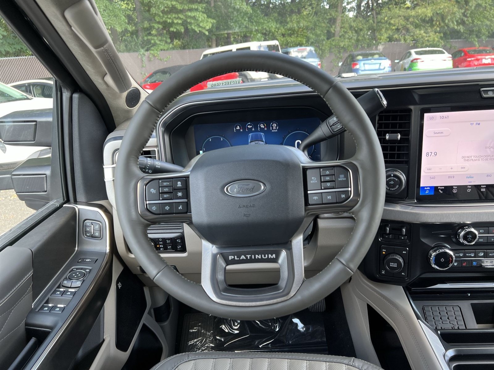 New 2026 Ford F250 Platinum w/ Platinum Plus Package AWD/4WD image 16