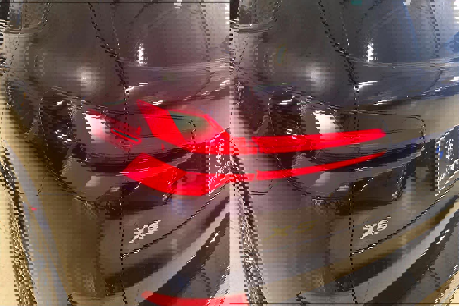 Used 2024 BMW X5 xDrive40i w/ M Sport Package image 26