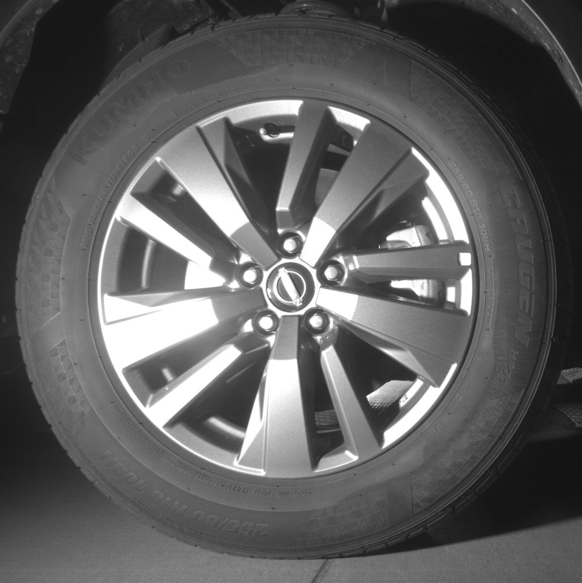 Used 2025 Nissan Pathfinder SV image 13