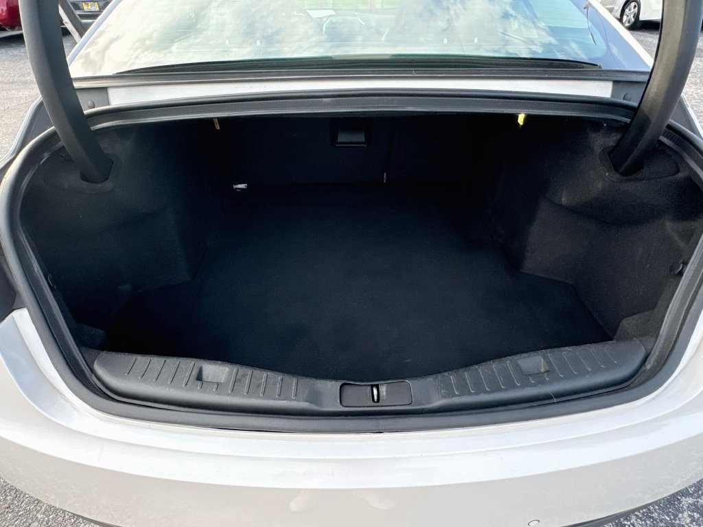 Used 2016 Lincoln MKZ FWD image 24