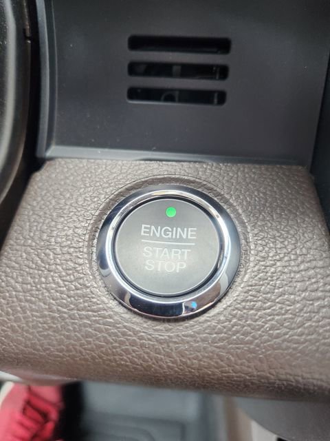 Used 2022 Ford F350 King Ranch w/ FX4 Off-Road Package image 28
