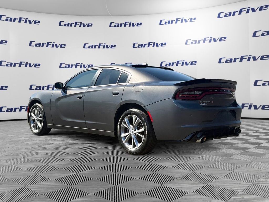 Used 2021 Dodge Charger SXT w/ Driver Convenience Group image 3